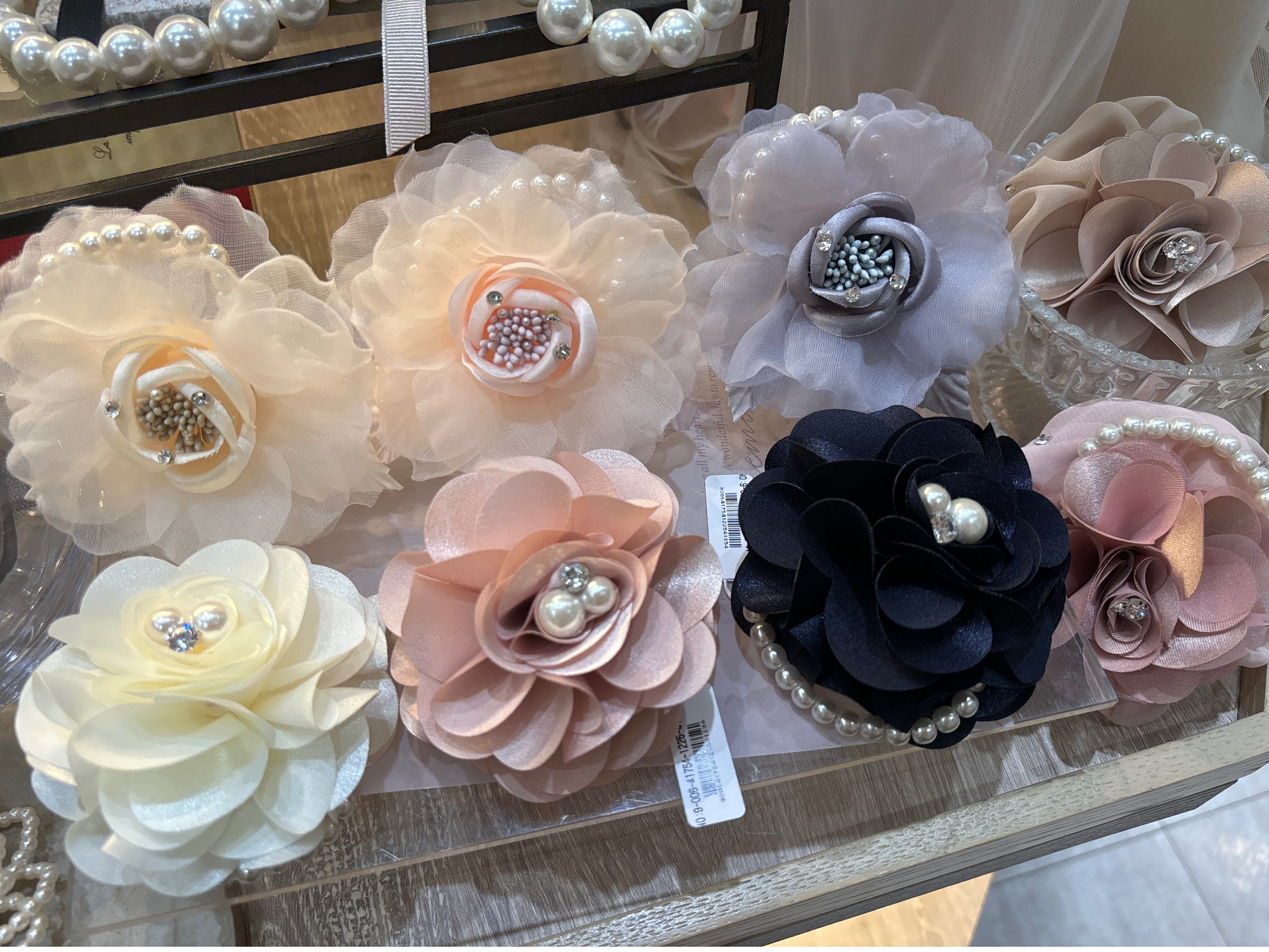♡専用♡巾着とコサージュ(^-^)ハンドメイド コサージュ/248 クリームホワイト ハンドメイド 卒業式 入学式
