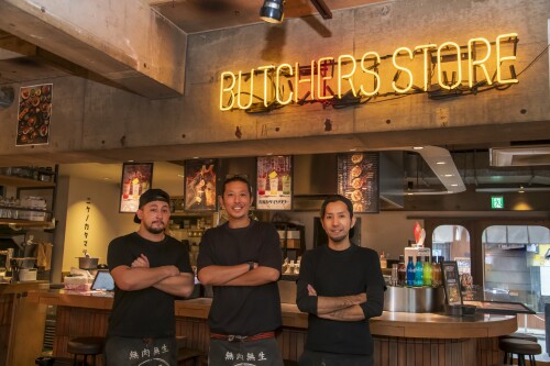 薫香・炭火で焼き上げる、わんぱくなお肉を体験せよ！ ―街スキフェスタに出店の〈飯場/酒場ニクノカタマリ〉の魅力に迫る