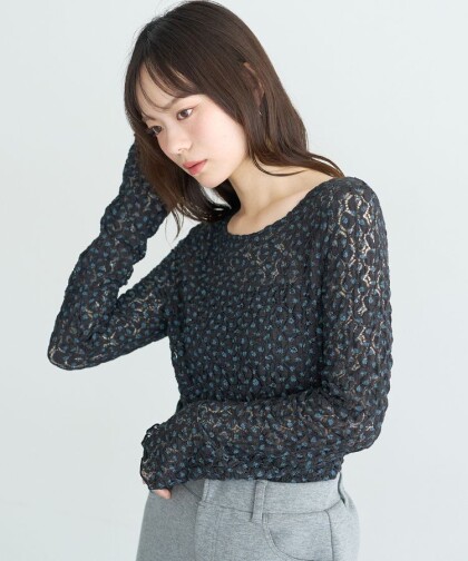 🌼さりげない花柄が可愛い♡大人フェミニンプルオーバー☘️