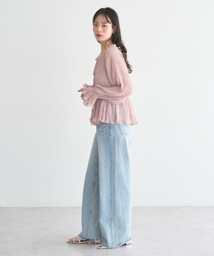 ふんわり揺れる、春の愛されブラウス🌸