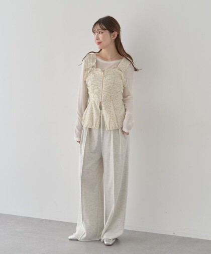 春に合う小花柄ビスチェ🌸