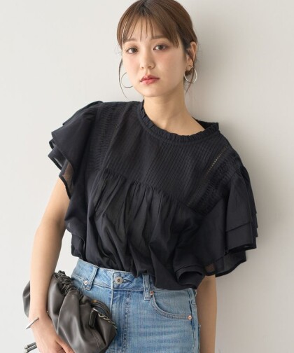 主婦層の方に今人気のブラウス☀️