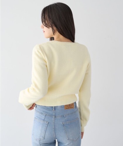 🎨さっと羽織って絵になる上品ニット