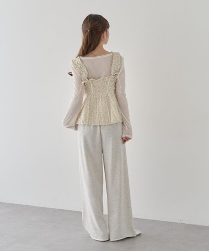 春に合う小花柄ビスチェ🌸