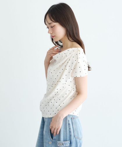 ぱっと華やか💐大人可愛いドットトップス