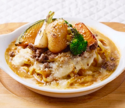 「冬野菜と焼きチーズのカレーグラタンうどん」
