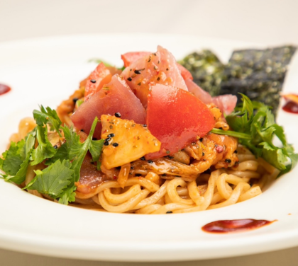 夏季限定メニュー！「ピリ辛ビビン麺」