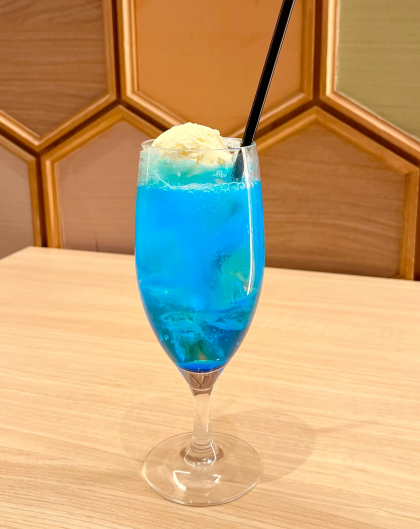 「ブルーハワイソーダフロート」