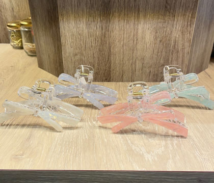 ♡新作 アクリルバンス♡