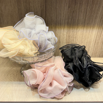 ♡新作 シュシュ♡