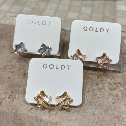 ♡再入荷　クリアイヤリング♡
