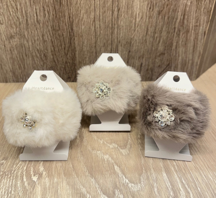 ♡新作 ファーフックポニー♡