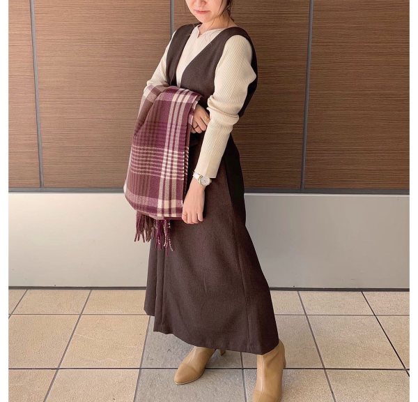 🌼 チェックストールコーデのご紹介 🌼