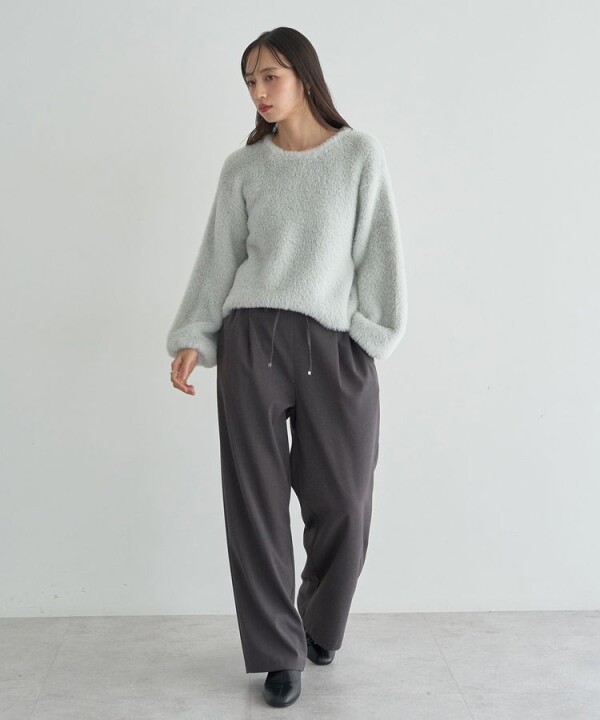 ふわふわシャギーニット