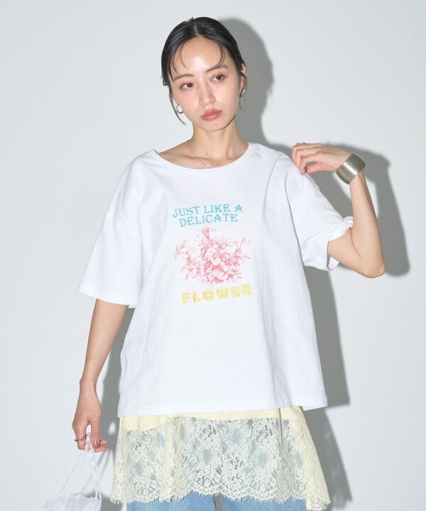 1枚で可愛い✨刺繍Tシャツ