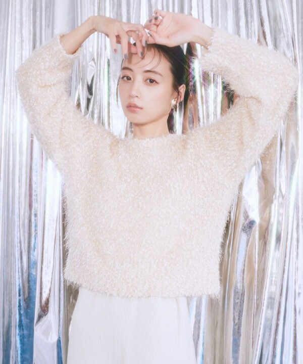 ぽこぽこ×ラメで冬コーデが一気に華やぐニット