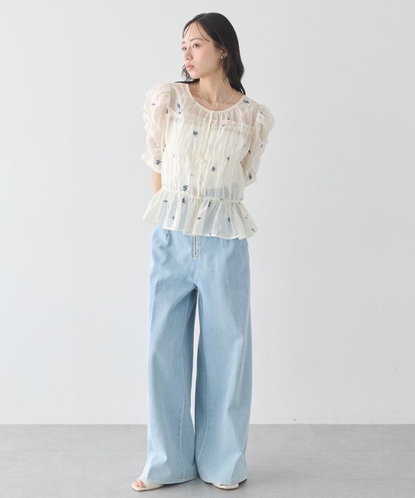 🌷さりげない刺繍が目を惹く華やかブラウス🫧