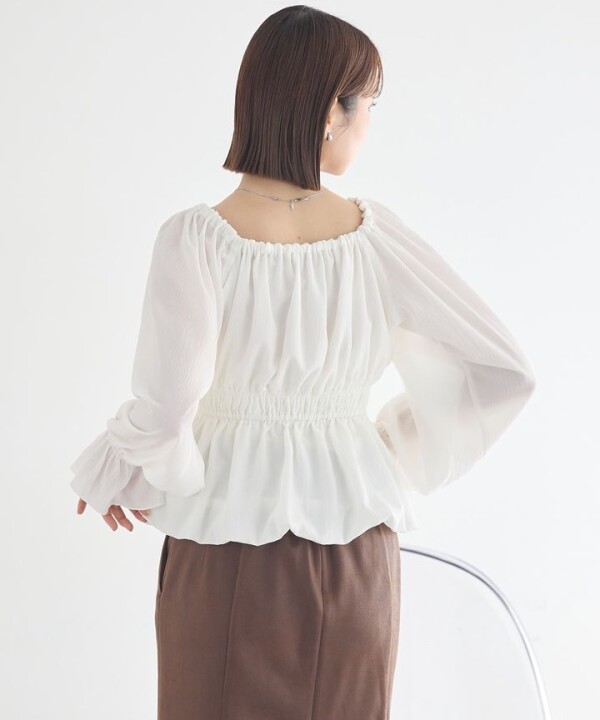 一枚で決まる春の主役ブラウス👑💗