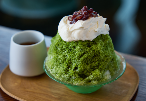 濃い抹茶蜜とマスカルポーネクリームのマリアージュをどうぞ。