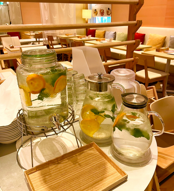 めん、色いろ。いつでも、おやつ。