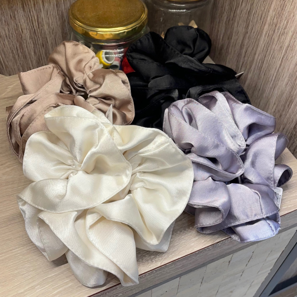 ♡新作 シュシュ♡