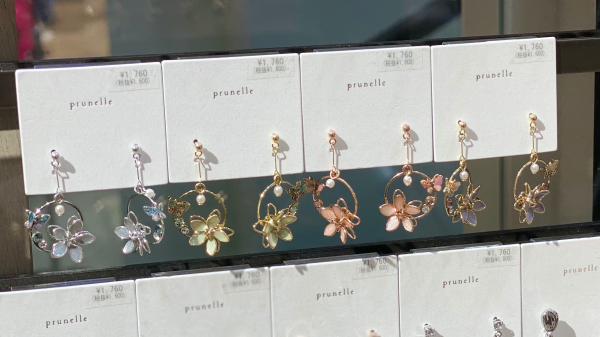 ♡新作フラワーピアス♡