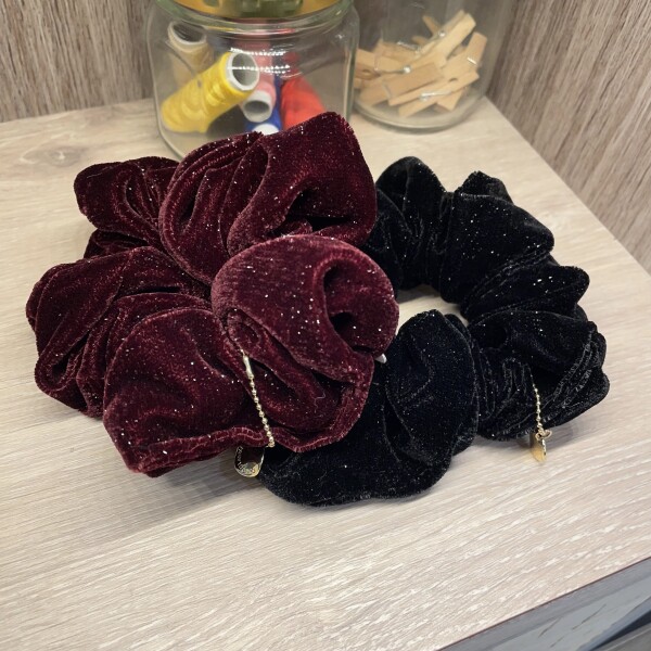 ♡新作 ベロアシュシュ♡