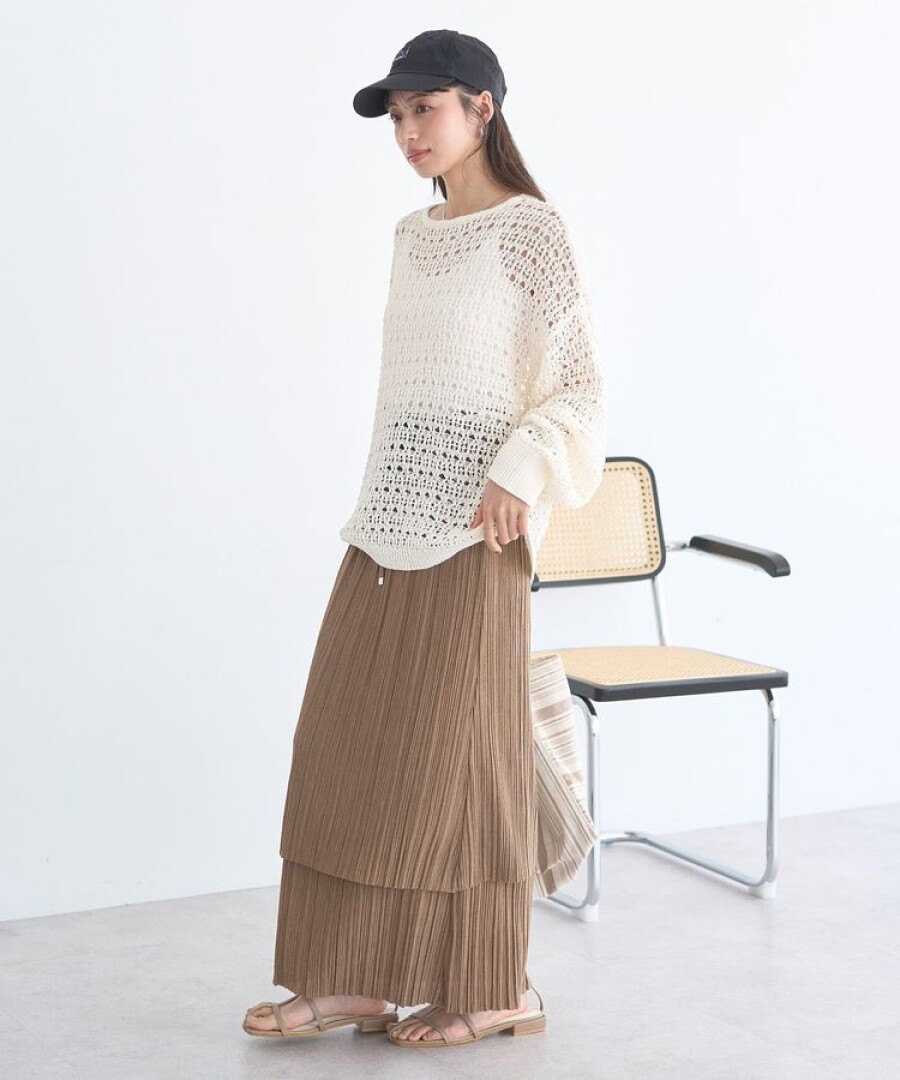 透け感がかわいい♡メッシュニットで抜け感コーデ🤍