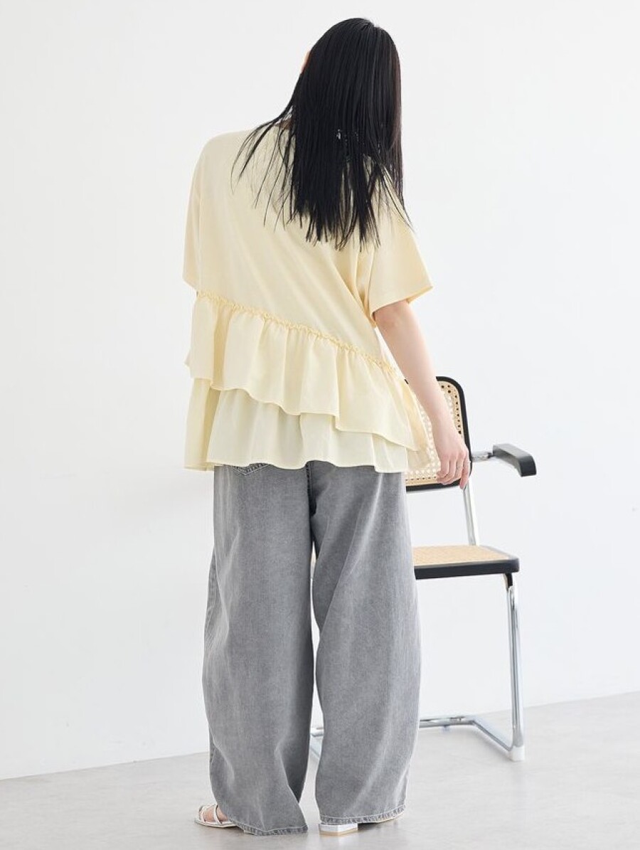 一枚で今どきコーデ✨ドッキングTシャツ