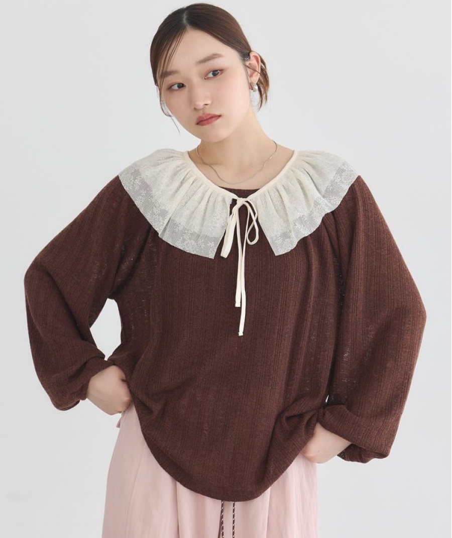 レース襟で表情を変える、大人可愛いマルチWAYニット💕
